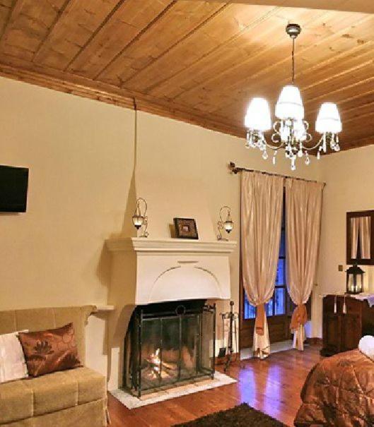 Hotel Archontiko Tis Zois Stemnitsa Zimmer foto